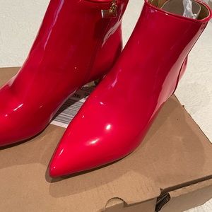 New Red Patent leather boots with kitten heel
